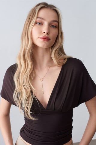 Slim Fit V-ringad Blus med Knytband