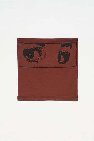 Mönstrad Off-Shoulder Crop Top