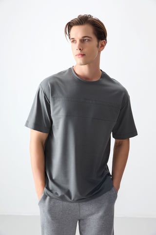 Överdimensionerad crew neck T-shirt