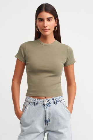 Damernas Slim Fit Croppad T-shirt
