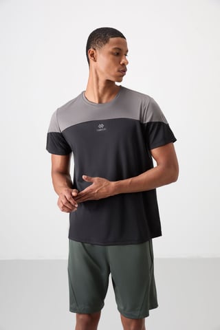 Herrarnas färgblockerade t-shirt med rund hals