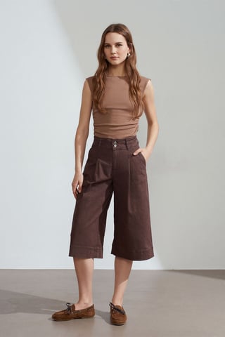 Mid-Waist Wide-Leg Denim Shorts