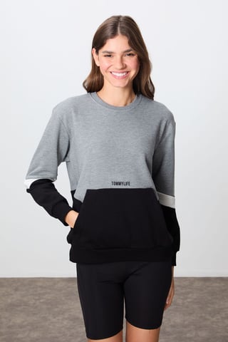 Oversized Color-Blocked Crew Neck Sweatshirt
