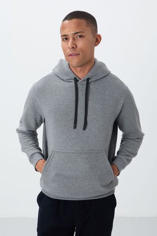 Men's Solid Hooded Sweatshirt With Pocket