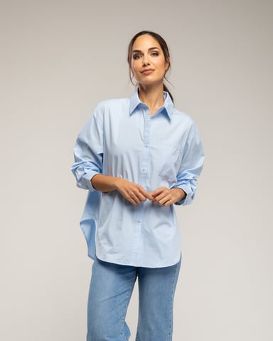 Oversized shirt with front pocket