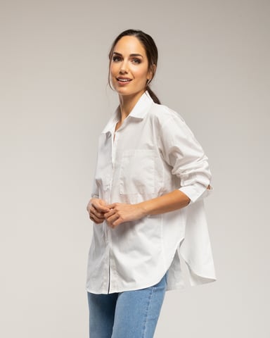 Basic shirt with back opening and pocket