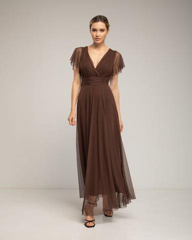 Long tulle dress with short sleeves, pleats, and a flared skirt, with a tie belt.