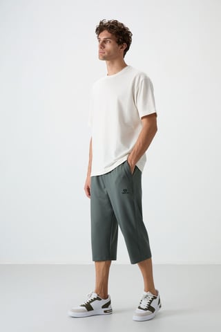 Men's Mid-waist Wide-leg Capri Shorts