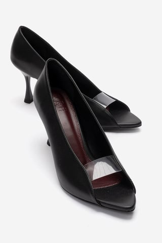Varelia Stiletto Sandal (Women)