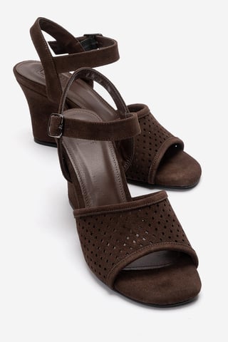 Hervon Block Heel Ankle Strap Sandal (Women)