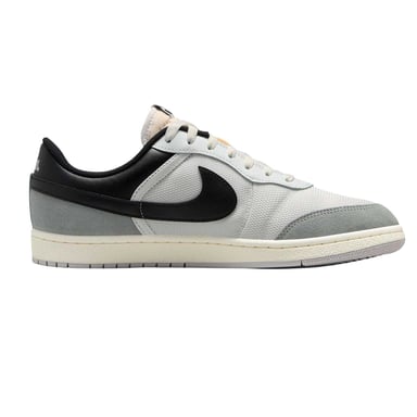 Nike Mens Air Jordan Skyline Leather Trainers (Black/White)