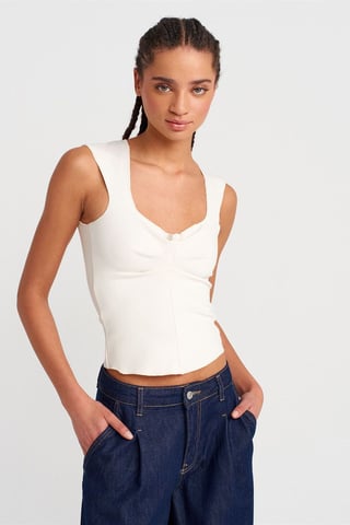 Fitted Sleeveless Crop Blouse With Square Neck