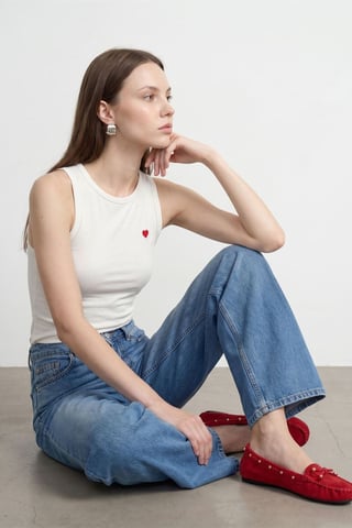 Embroidered Sleeveless Slim-Fit Jersey Blouse