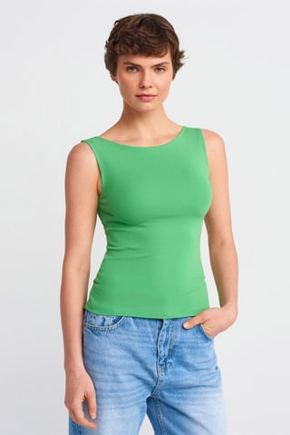 Sleeveless Slim-Fit Boat Neck Blouse