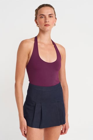 Slim Fit Halterneck Top med Urtagningar