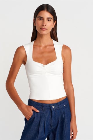 Fitted Sleeveless Crop Blouse With Square Neck
