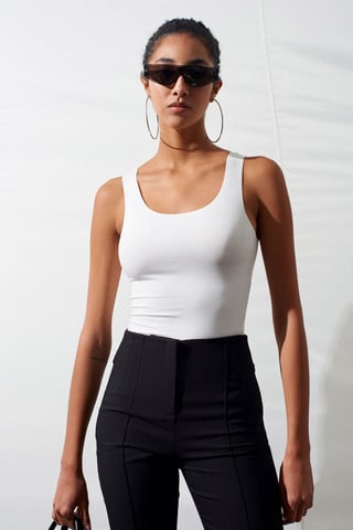 Fitted Sleeveless Cotton-blend Cami Blouse