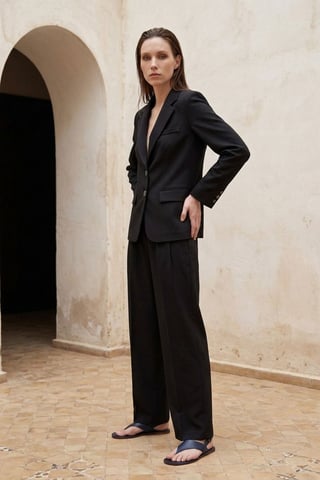 Women's regular-fit blazer jacket