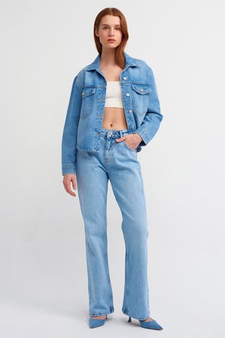 Low-Waist Flare Jeans
