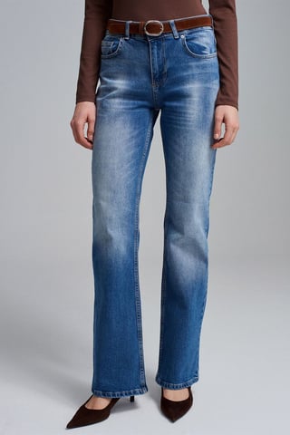 Low-Waist Straight-Leg Jeans