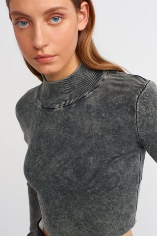 Women's Cropped Ribbed Half-Turtleneck Sweater