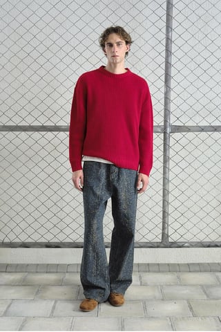 Comfort Fit Ribbed Knit Crew Neck Sweater