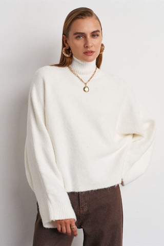 Oversized Ribbed Turtleneck Sweater