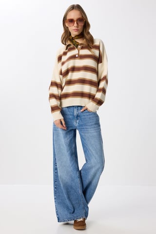 Randig sweater med polo-krage