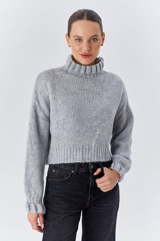 Thick Turtleneck Textured Crop Sweater