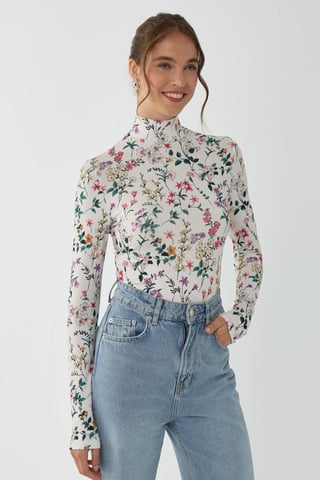 Blommönstrad långärmad tröja