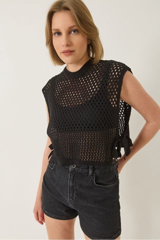 Textured Loose Fit Crop Sweater Vest with Tie Closure