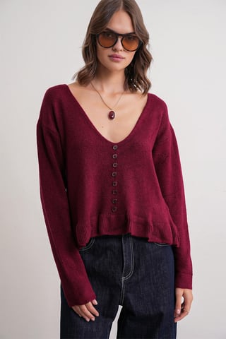Lightweight V-Neck Knit Top with Button Detail