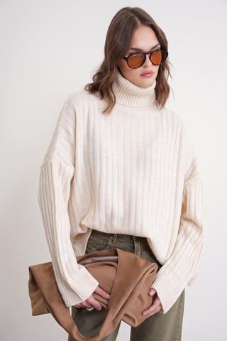 Oversize Ribbed Turtleneck Sweater