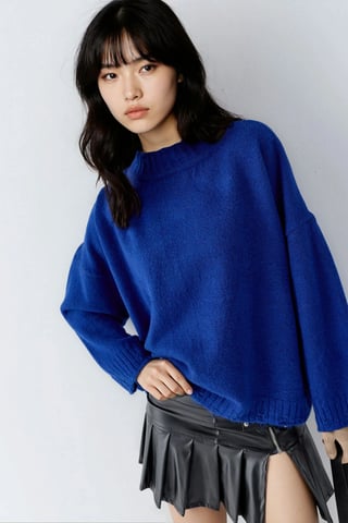 Oversized Textured Knit Sweater with Crew Neck