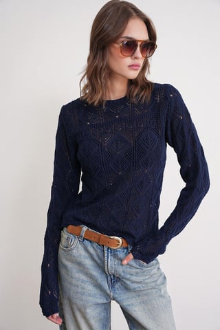 Textured Knit Sweater with Crew Neck
