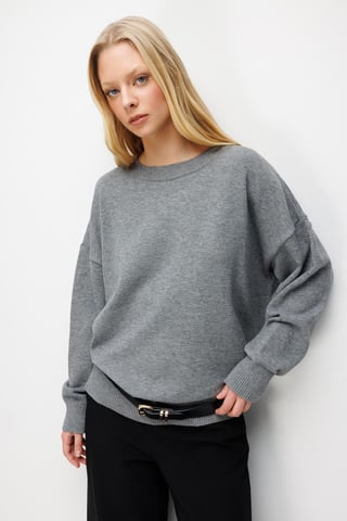 Oversized Ribbed Knit Sweater