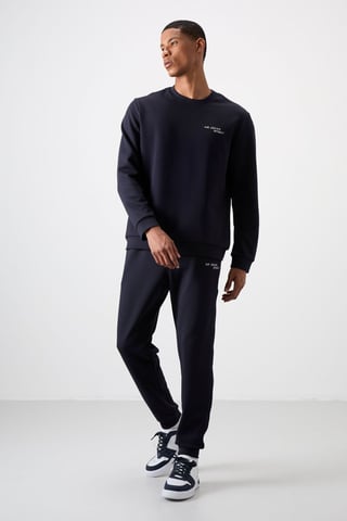 Men's Long-Sleeve Sweatshirt And Pants Set