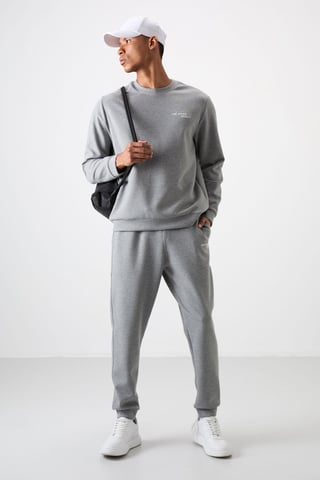 Men's Long-Sleeve Sweatshirt And Pants Set