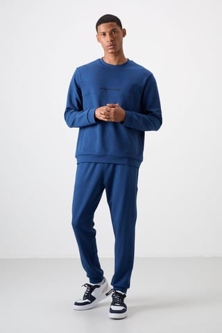 Printed Fleece Sweatshirt And Pants Set