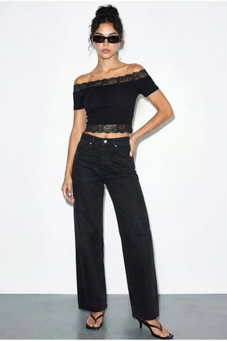 Off Shoulder Lace Detailed Crop Blouse