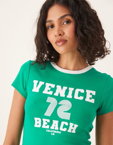 Gina Tricot short sleeve slim fit venice beach print tee in green