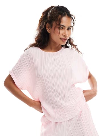 Vero Moda plisse t-shirt co-ord in pink