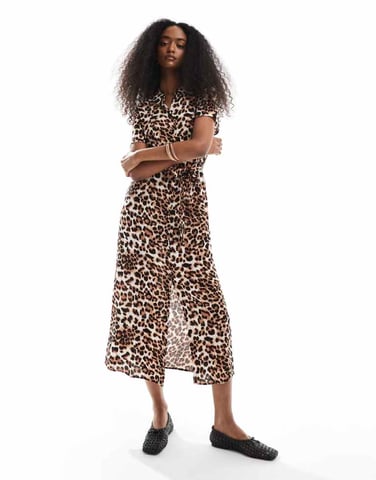 Vero Moda Easy buttondown long shirt dress in leopard print