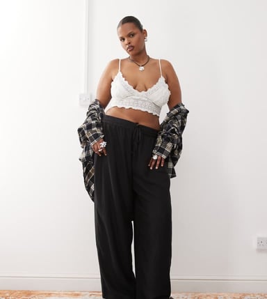 Noisy May Curve loose fit linen mix trouser in black