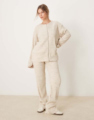 ASOS DESIGN samordnad borstad ribbad vida byxa i ecru
