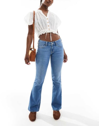 Hollister low rise bootcut jeans in medium wash