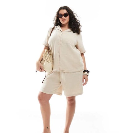 ONLY Curve cheesecloth pull on shorts co-ord in beige
