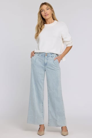 Simone Wide Leg Jeans With High Rise