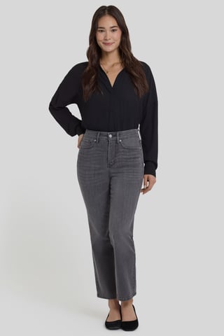 Marilyn Straight Ankle Jeans