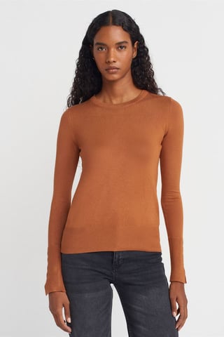 Ribbed Crew Neck Slim Fit Sweater